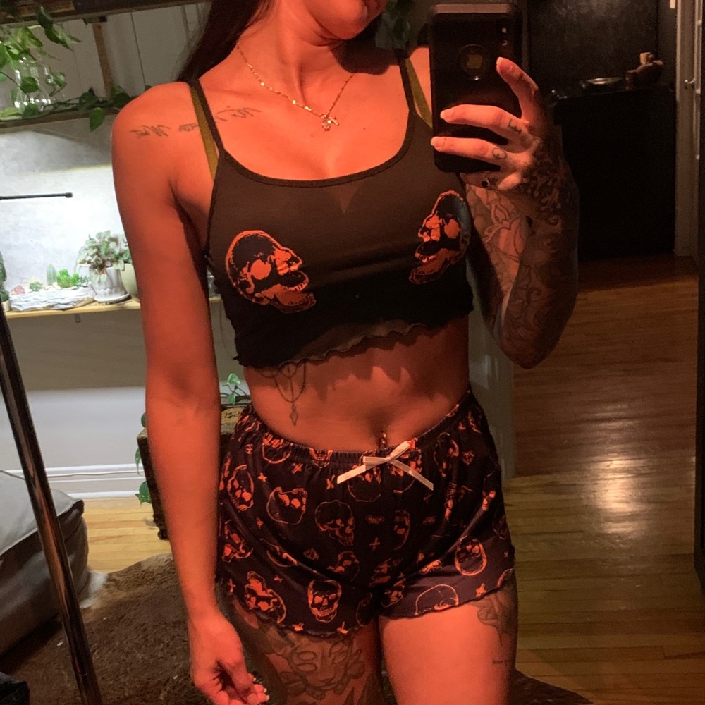 Skull-Print Black & Olive Women's Pajama Crop Tank and Shorts Set